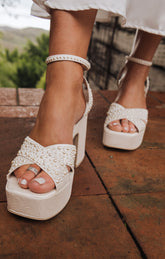 Dolce Vita Wessi Platform Heel ~ Vanilla Pearl