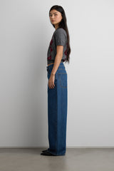 HIGH RISE BARREL LEG JEAN