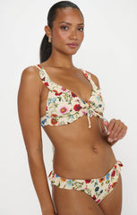 Island Ruffle Top ~ French Floral Rib Scrunch