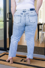 Hazel Blues® | Rizzo High Rise Crop Straight Jeans
