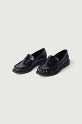 CLASSIC LOAFER