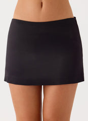 All My Ladies Low Rise Mini Skirt Black