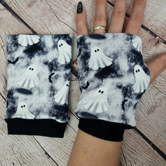 Grey ghost fingerless gloves stocking filler