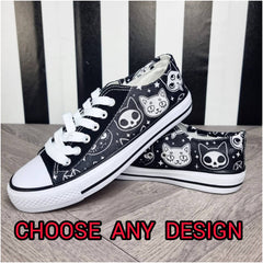 Sneakers. Plain or customized