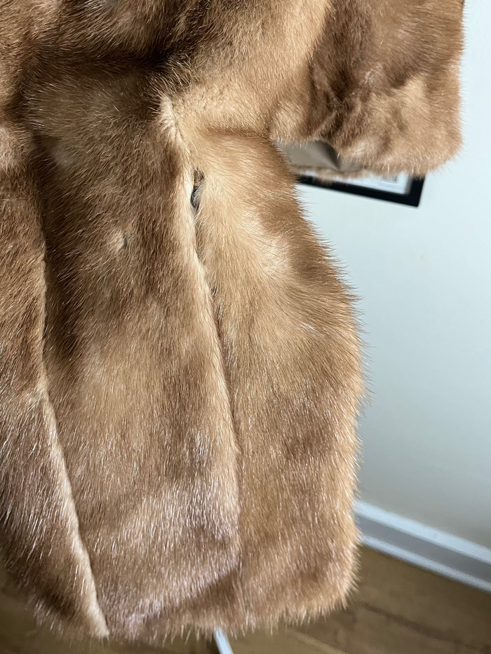 american beauty | mink shawl | one size | contains flaw