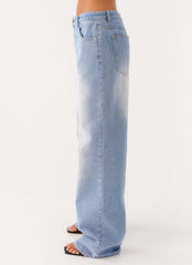 Back Again Straight Leg Denim Jeans Light Wash Blue