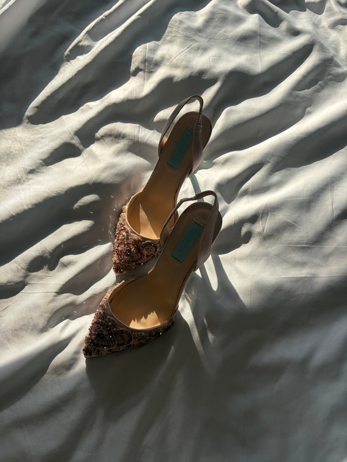 BETSY JOHNSON | US 7 - 7.5